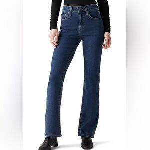 Levi's 725 Women's Dark Blue High Rise Bootcut Jeans